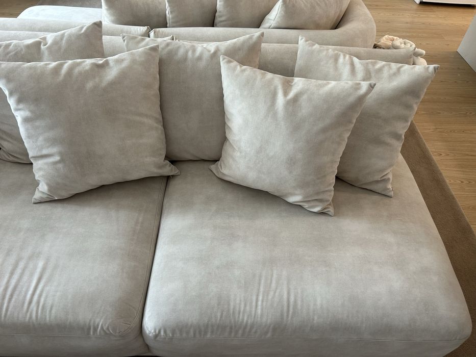 Sofá Area semi novo 210x90x68