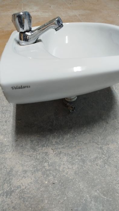 Conjunto: sanita, bide e lavatorio