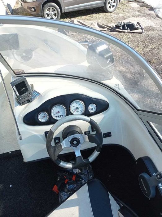 Продам катер Navigator 500  2013 г.В полной комлектации.