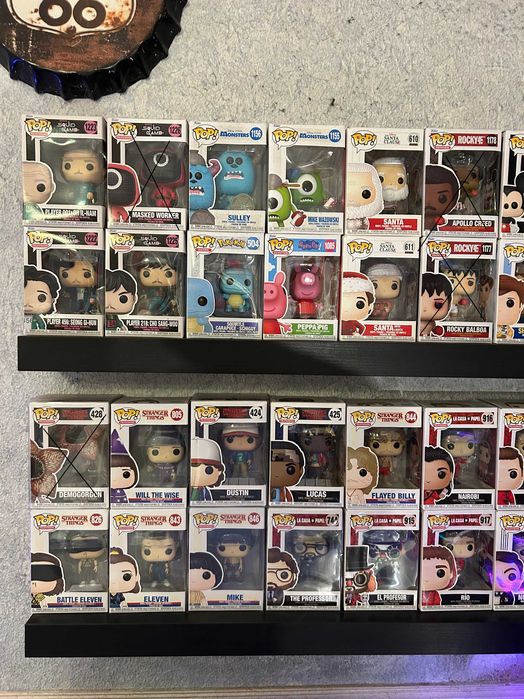 pop figures variados