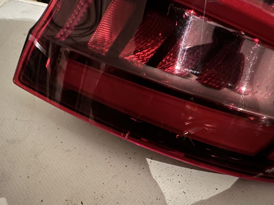 Фонарь правый R Audi a4 b9 Европа