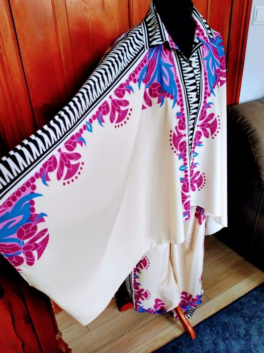 Piękny komplet - bluzka + spodnie