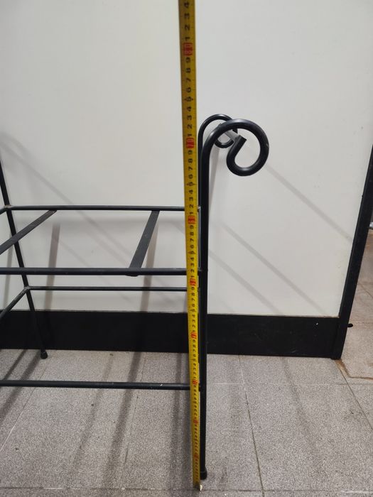 Estrutura de ferro para móvel