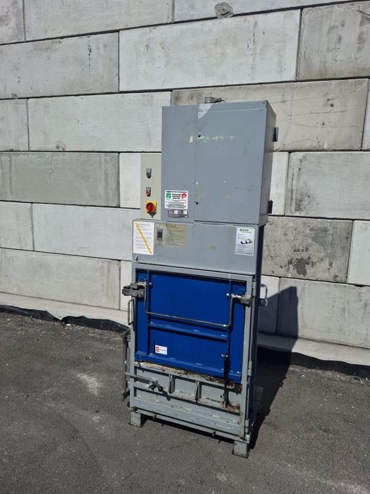 Belownica prasa do folii kartonu makulatury odpadów śmieci papieru