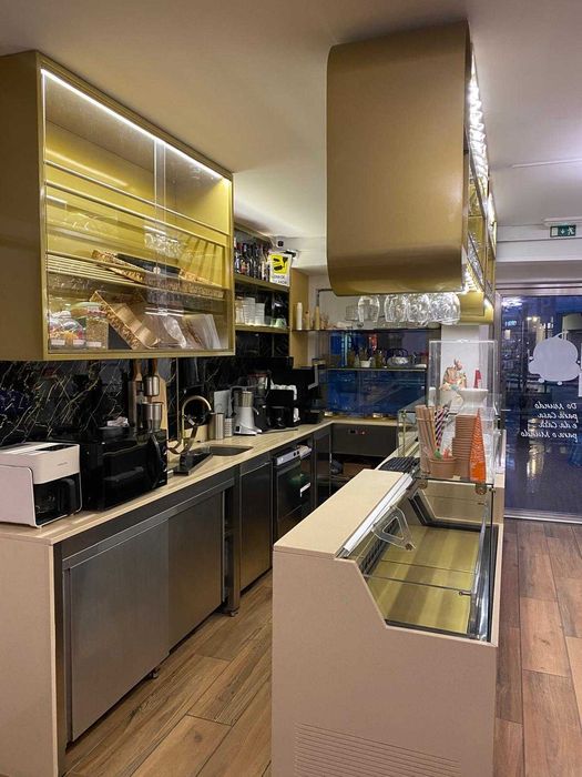 Equipamento/Material completo de Pastelaria/Gelataria/Café