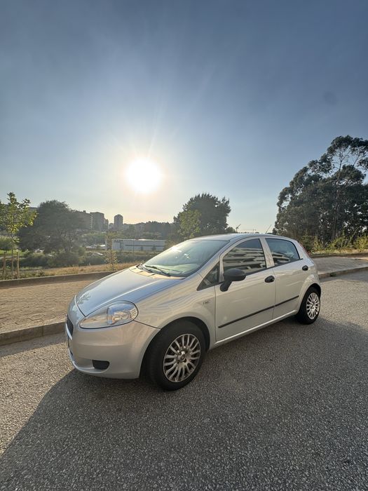 Fiat Punto 1.2 8V Actual Gasolina — photo 2