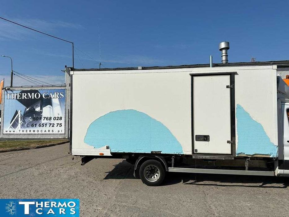 Naprawa zabudowy izotermicznej oraz kontenerów typu chłodnia/izoterma