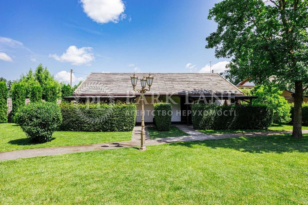 Продаж готельно-ресторанного комплексу "Веселий заєць"Пірново" Київ