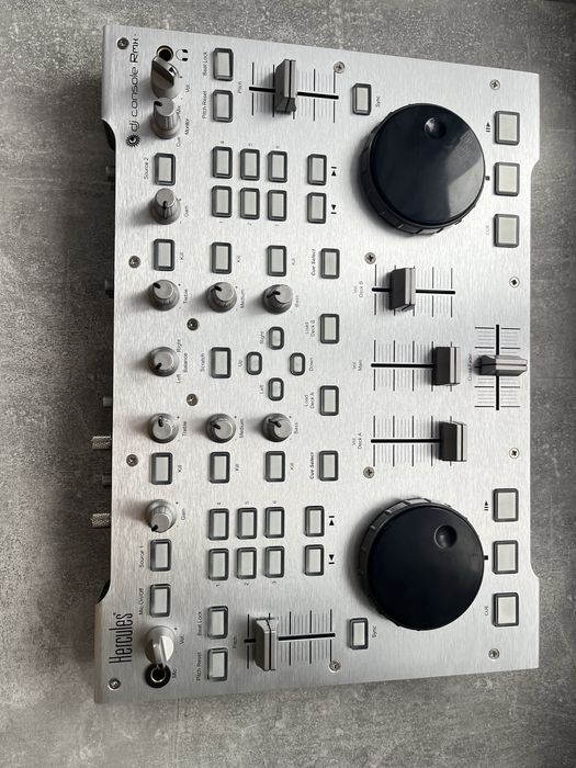 DJ-контролер Hercules DJ Console RMX