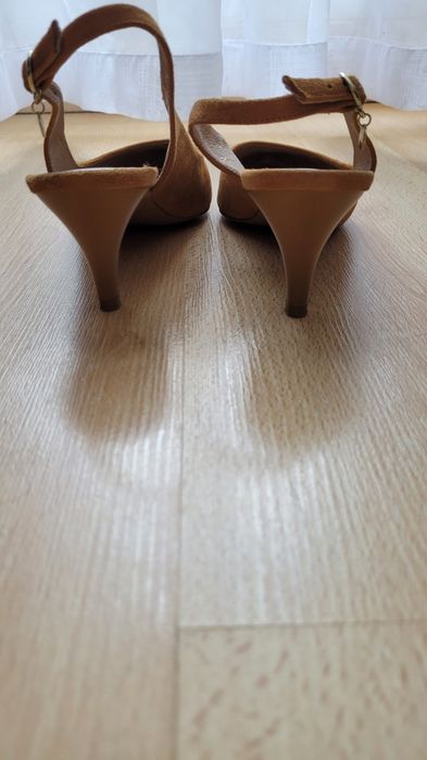 Szpilki Wojas z odkrytą piętą, rozm. 39, wys. obcasa 6,5 cm