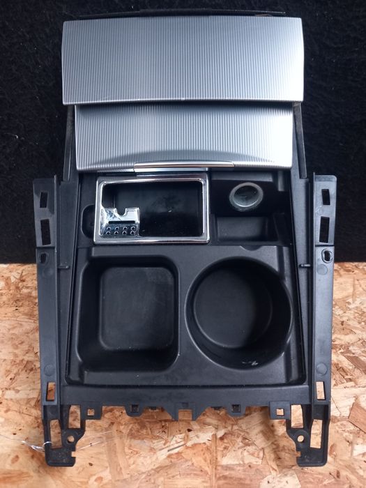 Consola central compartimento arrumação isqueiro Mercedes Class E W212