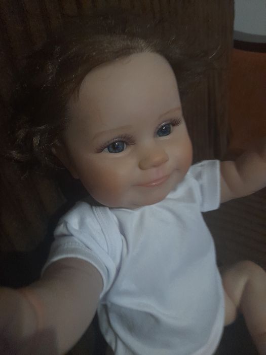 Żywa lalka new born