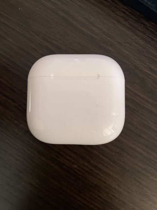 apple airpods 4 б/у