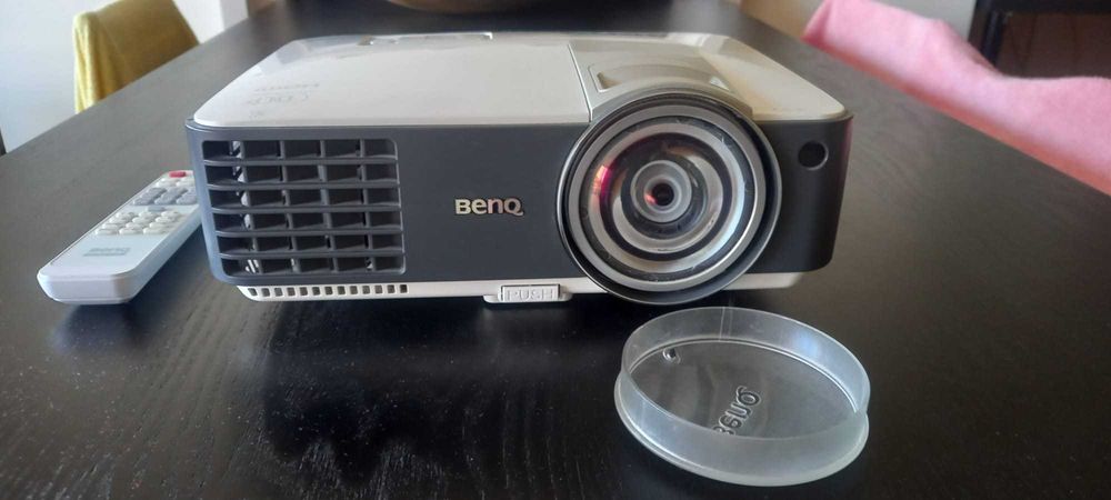 Projetor BENQ MX819ST XGA 3000 lúmens