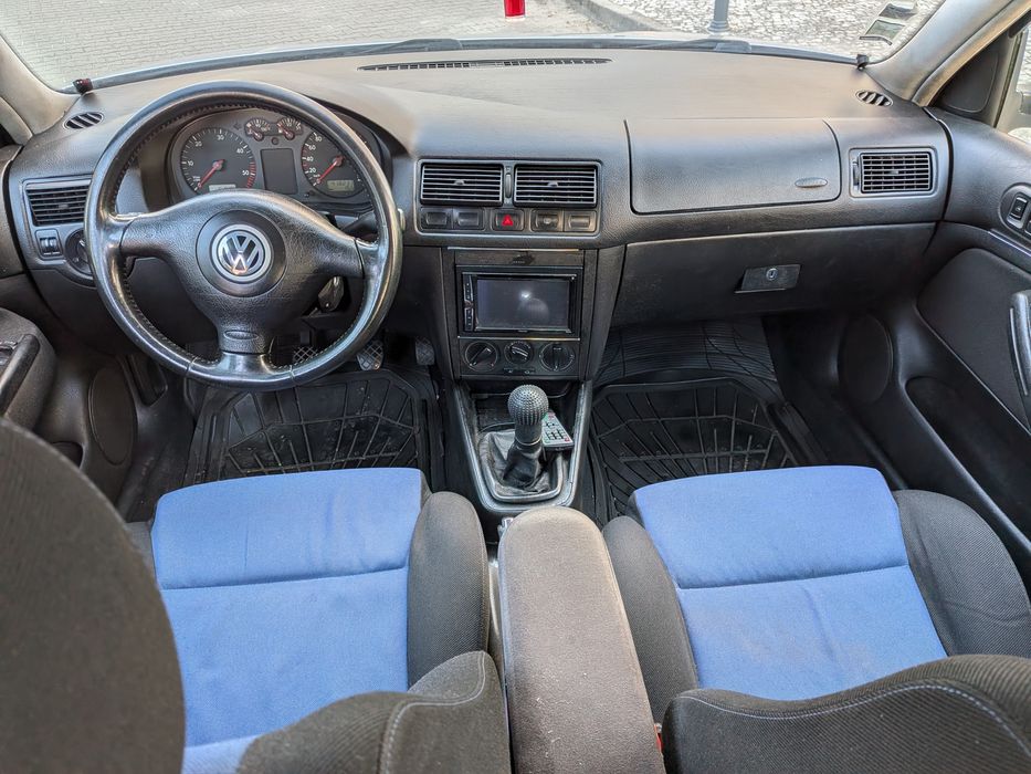 VW Golf 1.9 TDI 25 anos  Confortline 110 CV  01