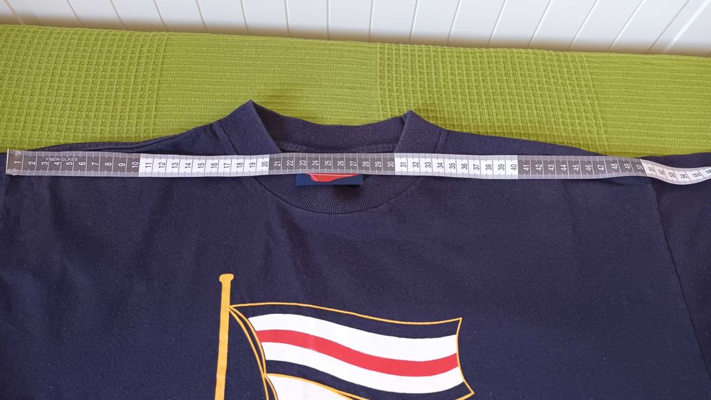 T-shirt azul escura Yachtline