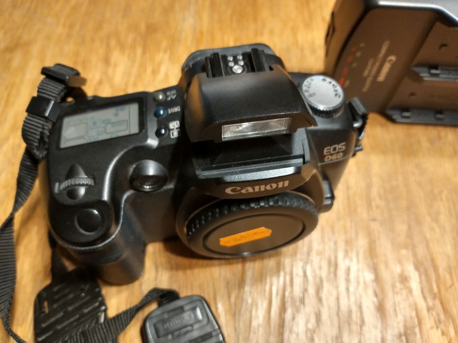 Aparat Canon d60, nie 60D, działa ze starymi Sigmami Warszawa