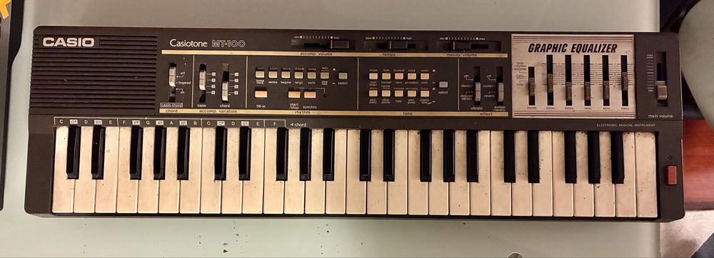 Casiotone MT100 vintage