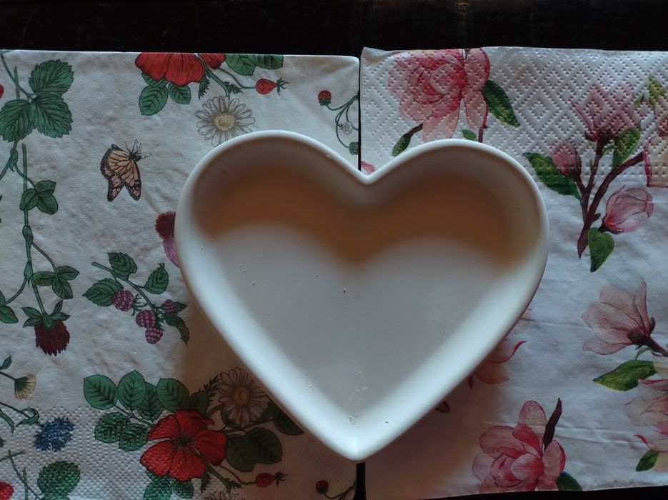 Zestaw 20 talerzyków do decoupage i 20 serwetek