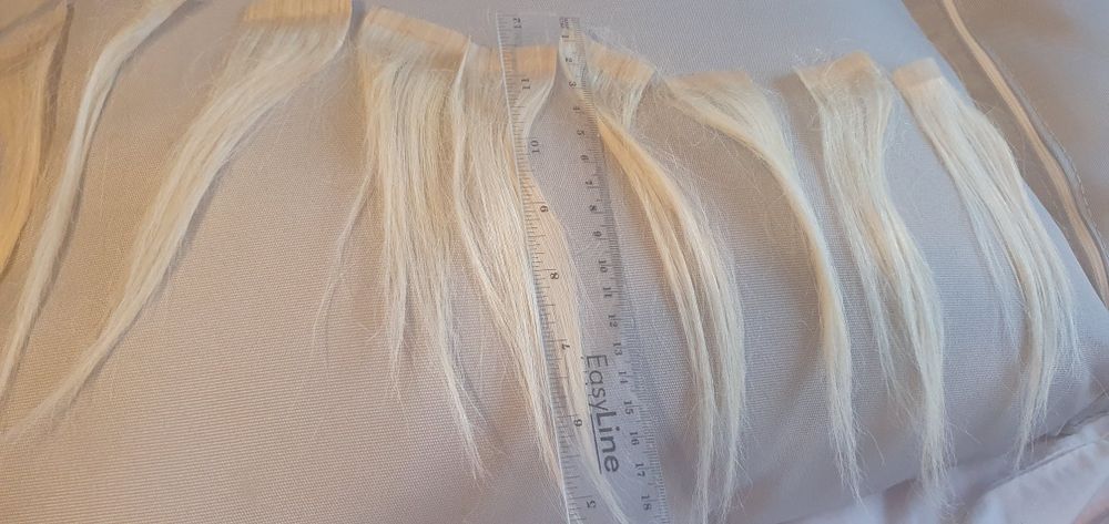 Wlosy tape on jasny blond
