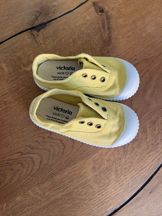 Tenis de criança n23 vitoria tres pares