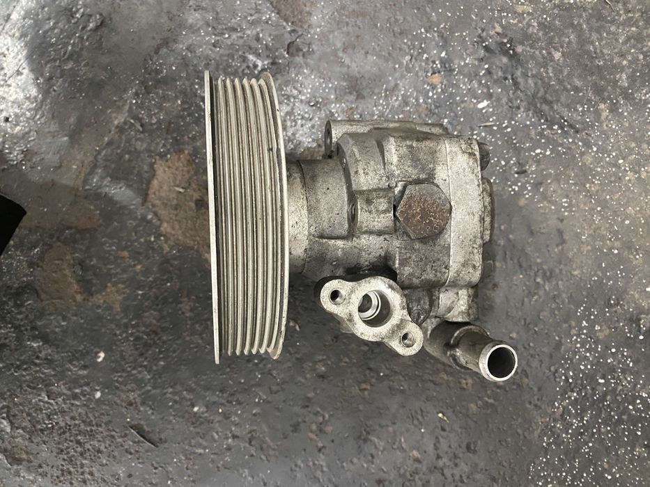 Гідропідсилювач керма Audi a4b8 номер 8KO145153F