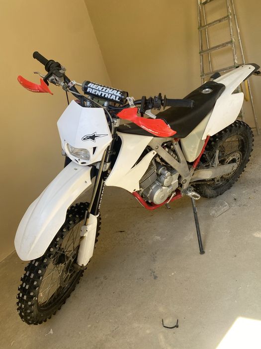 Vendo AJP PR3 240cc