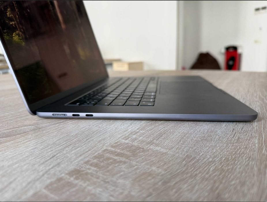 Macbook Air 15 M3 8/256