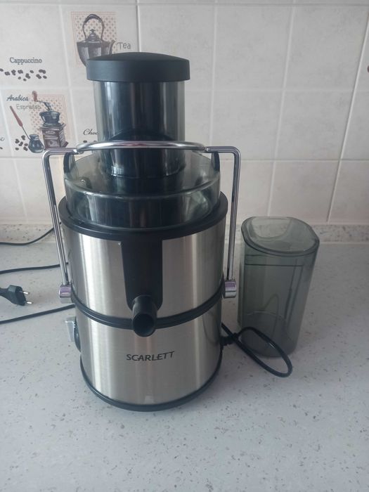 продам соковыжималку Scarlett SC-016 в отличном состоянии