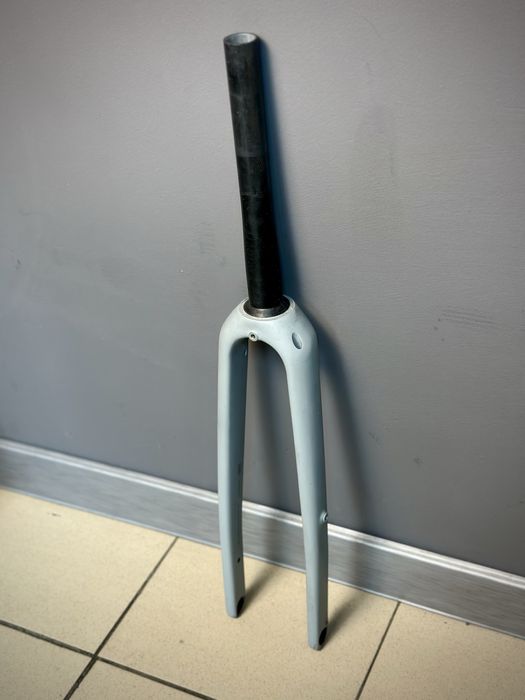 Карбонова вилка Cube Nuroad