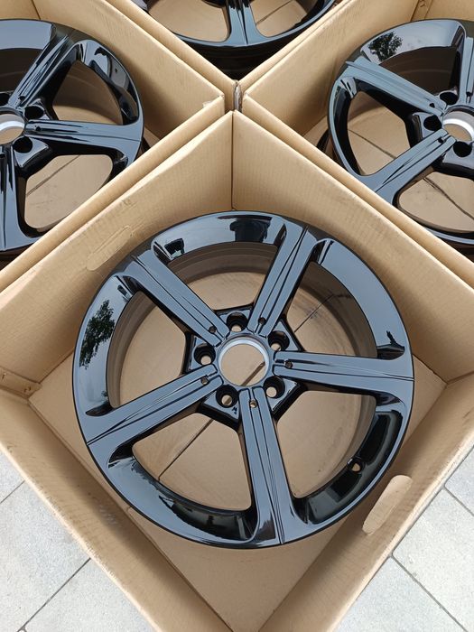 #M21C Alufelgi R17 5x112 ET44 Seat Alhambra Altea Ateca Leon Toledo