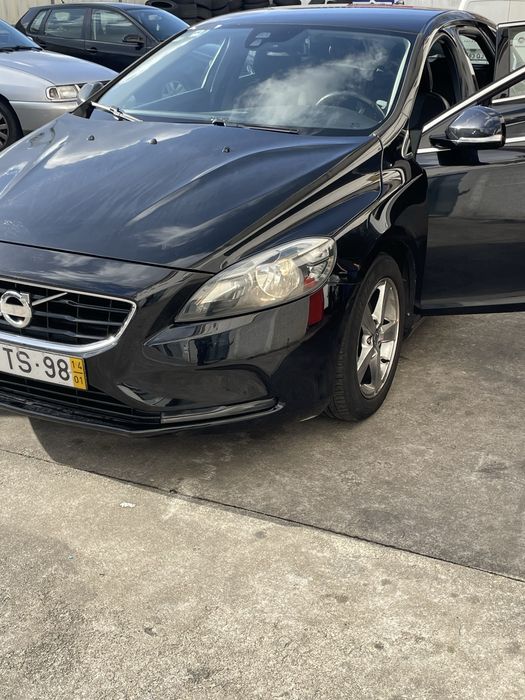Volvo v40  diesel