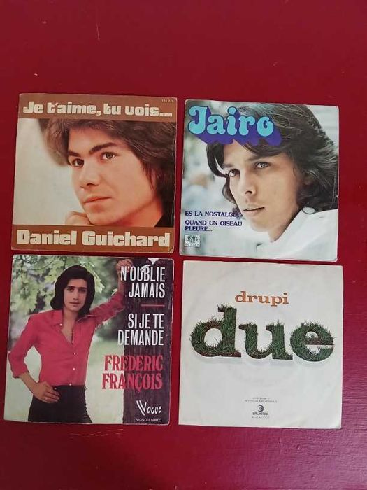 Singles and compilation CDs of Portuguese and French music