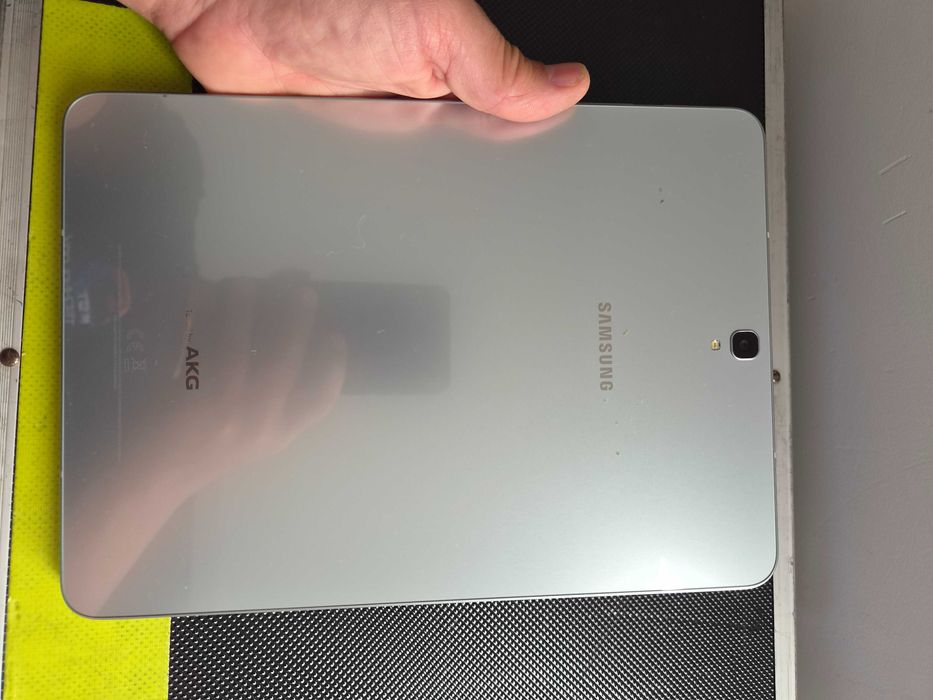 Samsung Tablet S3