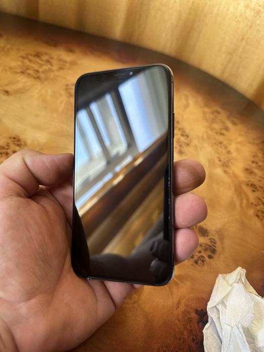 Продам iphone xs 256gb