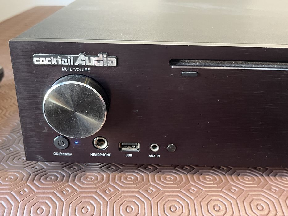 Cocktail Audio x30 - Amplificador Multimédia CD, DAC, FM, Internet Radio, USB com 1TB memória