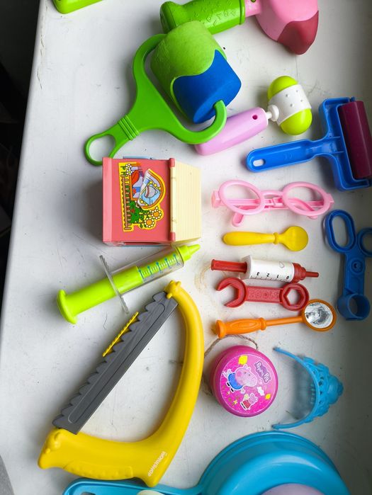 Продам всі іграшки в одні руки телефон і молоток музичні