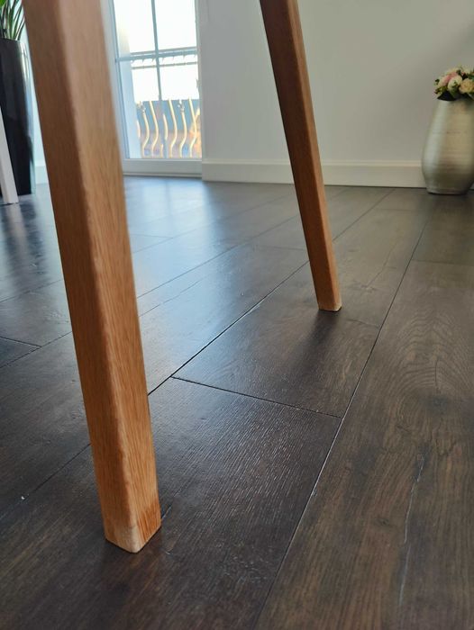 Hübsch - Biurko dębowe z szufladą i schowkiem