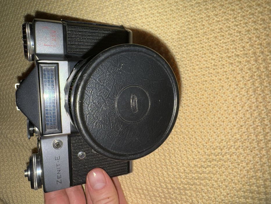 Продам фотоапарат Zenit-E