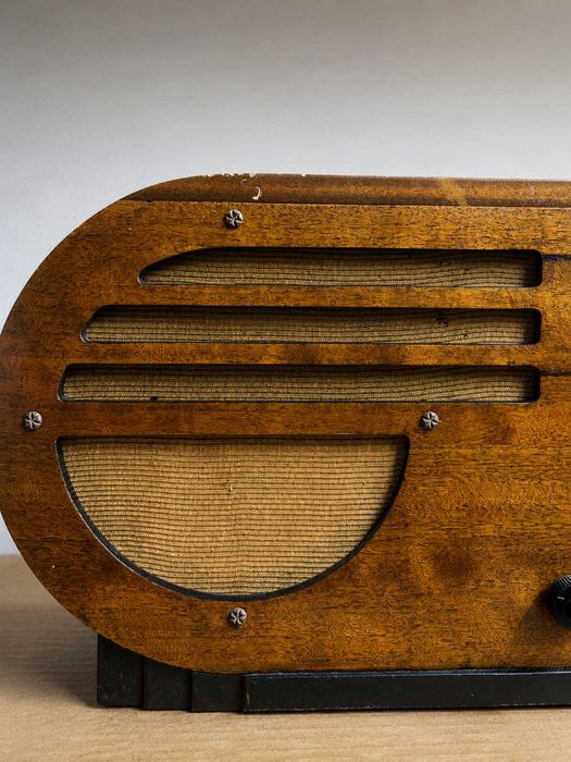 Rádio Vintage em Madeira – Philco | Made in U.S.A.