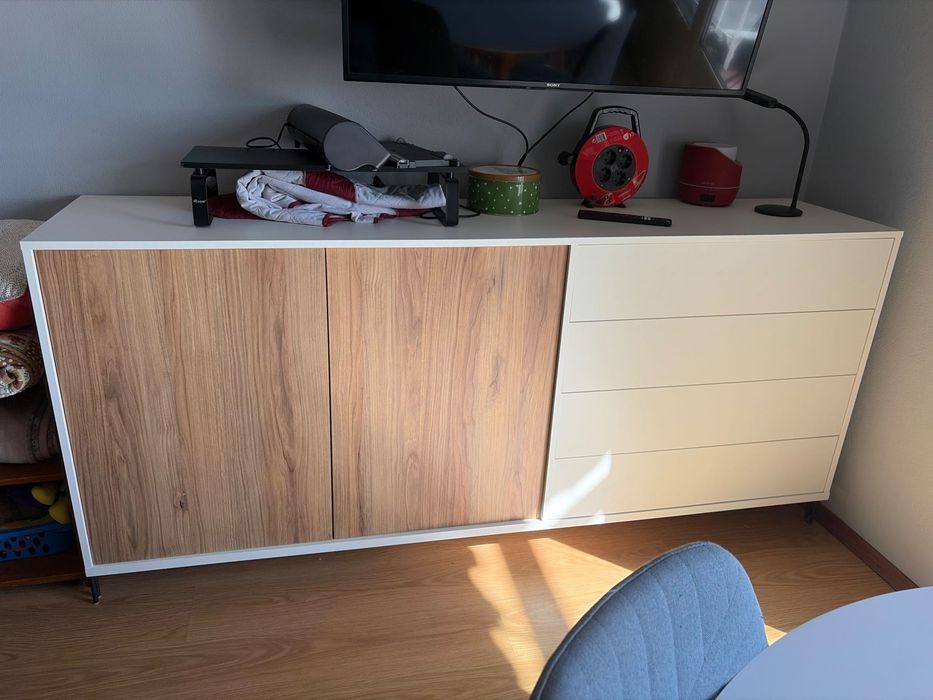 Sofás e mobilia de casa