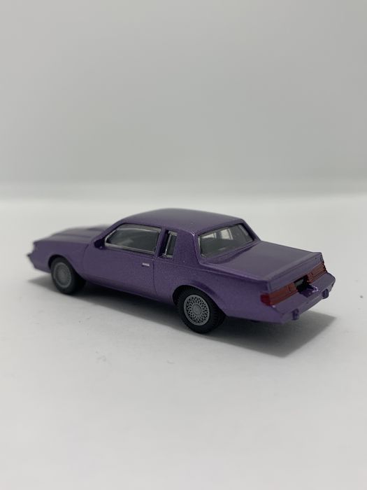 Buick Grand Prix da Herpa escala H0 1/87