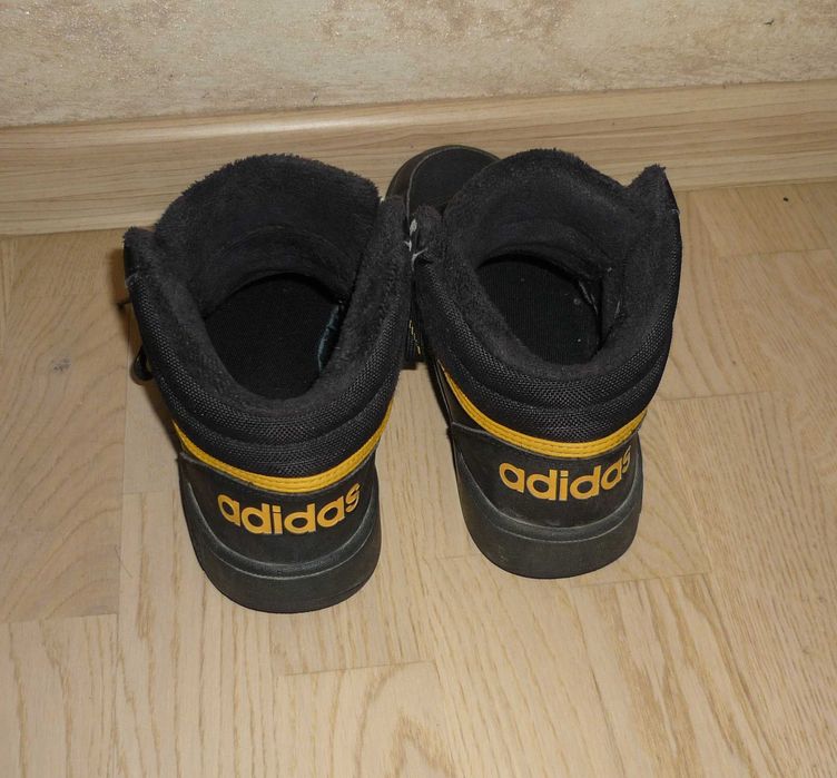 Czarne trzewiki ocieplane Adidas roz. 38 Jesień/zima
