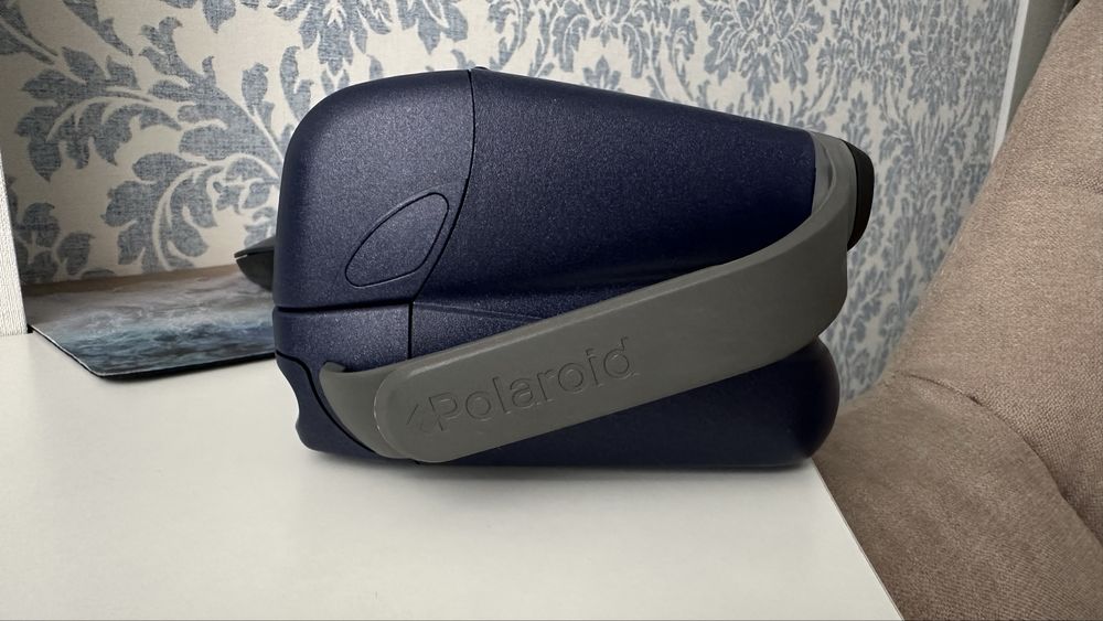 Фотоапарат Polaroid 600 AF (автофокус)