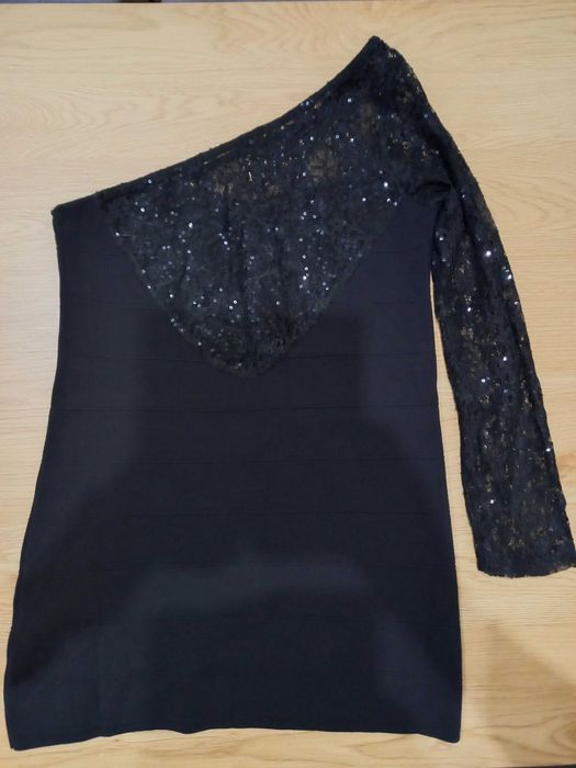 Wizytowa bluzka z jednym rękawem