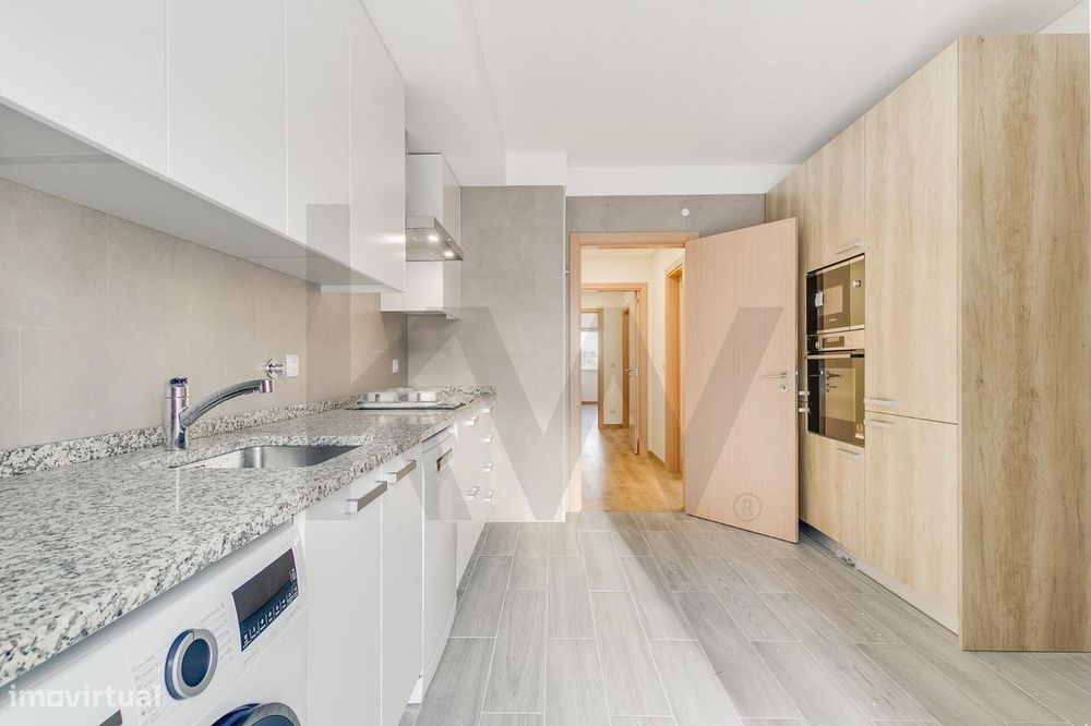 Apartamento T2 Novo nas Laranjeiras em Lisboa | Premium, Metro e Acess