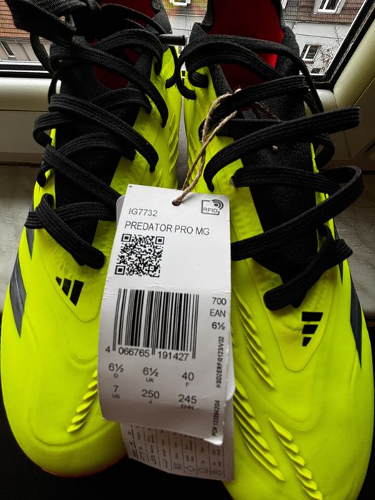 Korki Adidas Predator PRO MG