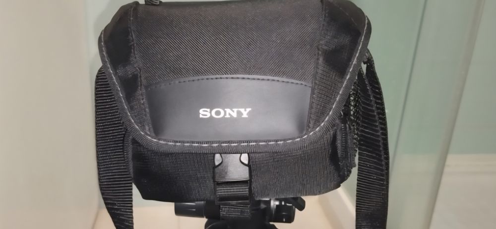 Máquina Fotográfica SONY ZVE10 + 16-50mm