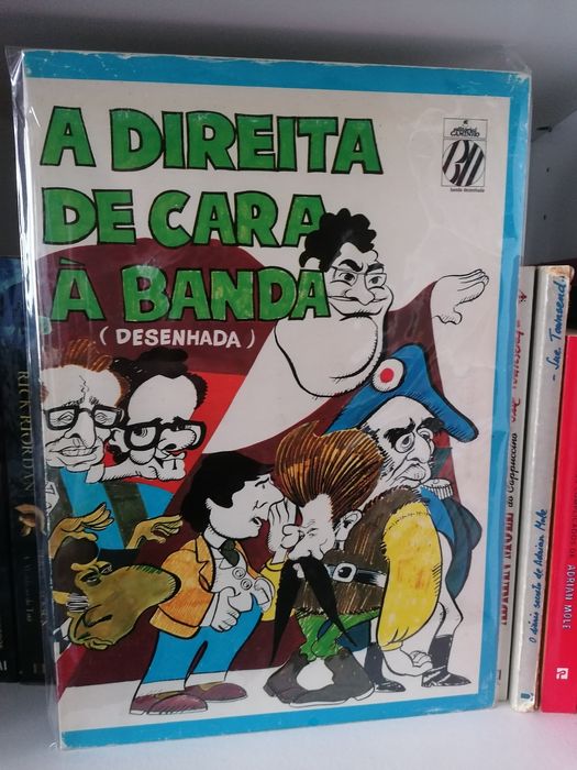 A direita de cara à banda (desenhada)
