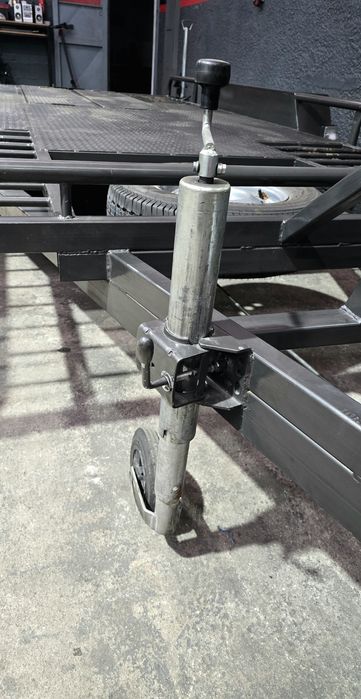 Reboque porta carros com documentos